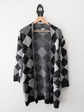 Peach Womens Plaid Open Cardigan Large Black Gray Long Chunky Knit Cozy Sweater